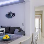 Nevila House 1 Διαμέρισμα
