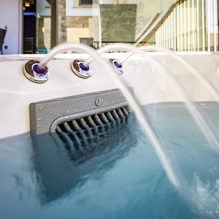 Nevila House 1 * スコペロス