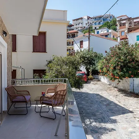 Nevila House 1 Apartment Skopelos Town
